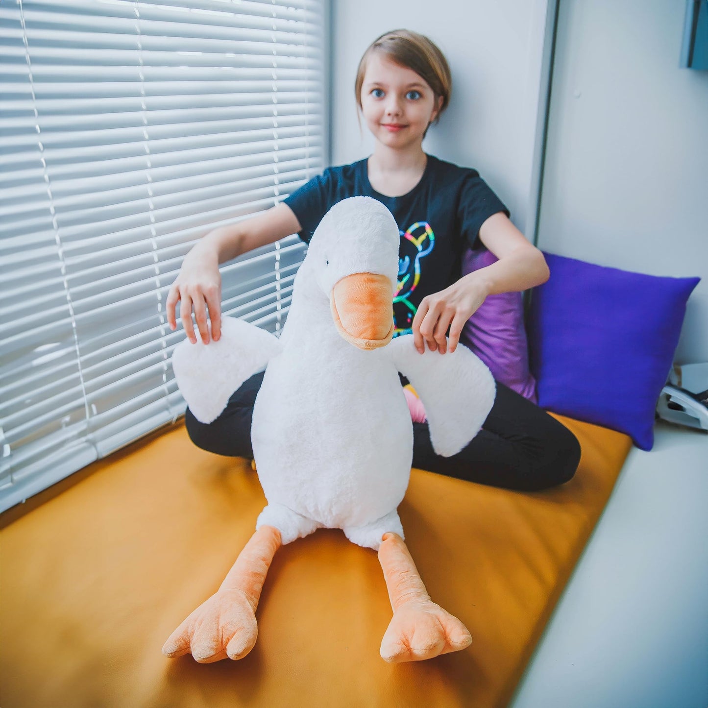WEIGEDU 30" Large Goose Stuffed Animals Plush Toys Swan Duck for Kids Babies Bedtime Birthday Easter Gifts, Stuffed Goose Throw Plush Pillow Super