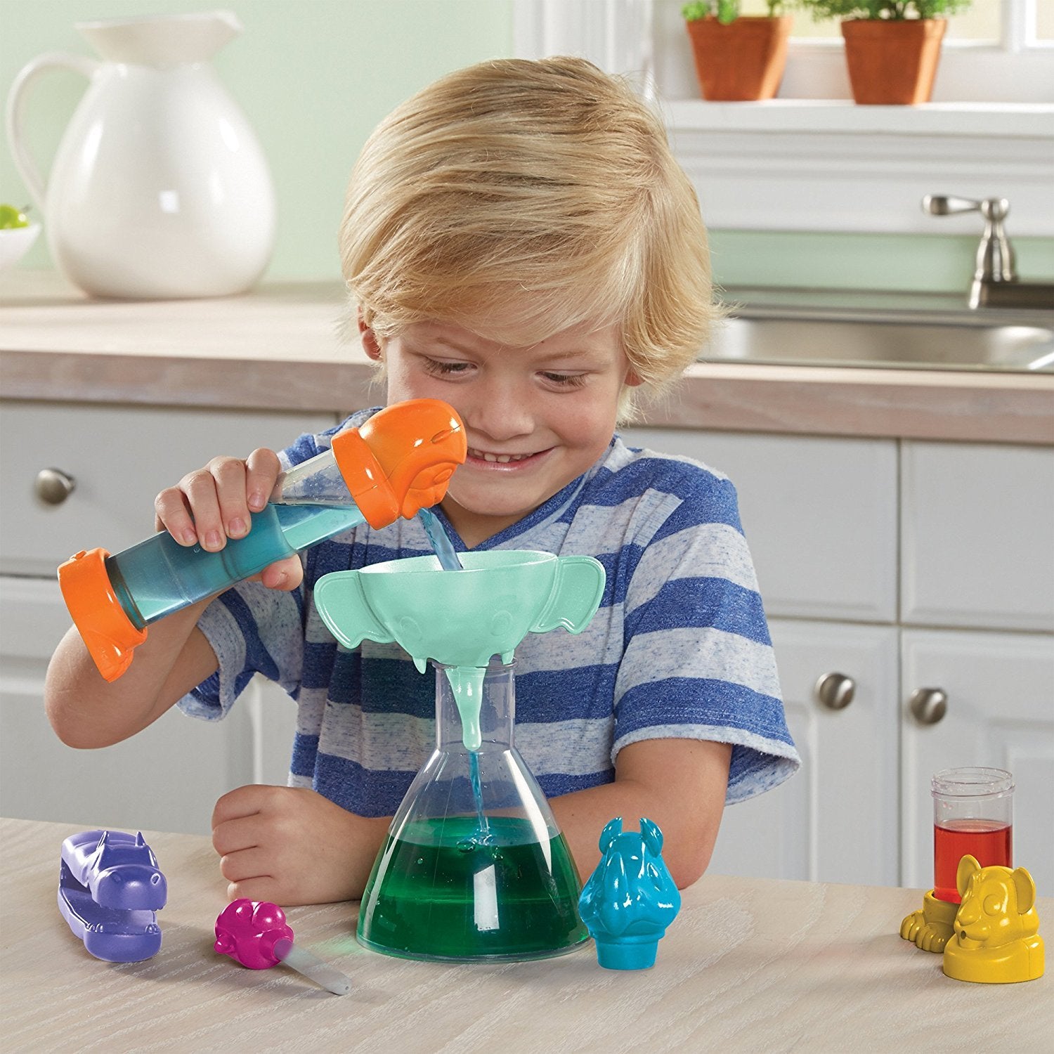 Educational Insights GeoSafari Jr. Jungle Crew Lab Set