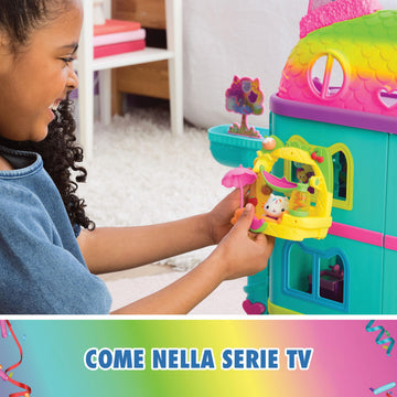 Gabby’s Dollhouse, Cakey’s Fruit Smoothie Balcony Playset, 8-Pcs with Toy Figures, Doll’s House Accessories and Sensory Play, Kids’ Toys for Girls