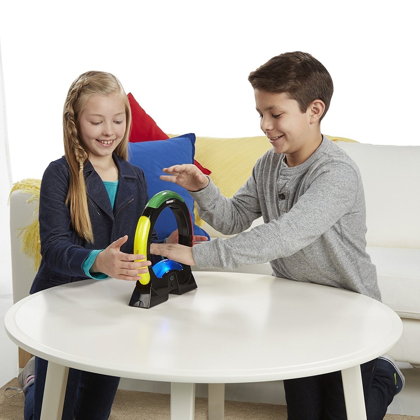 Hasbro Simon Air Game - Touchless Technology - Master the Moves to Win - Solo and 2 Player Mode - A Modern Twist on the Classic Game,96 months to 1188