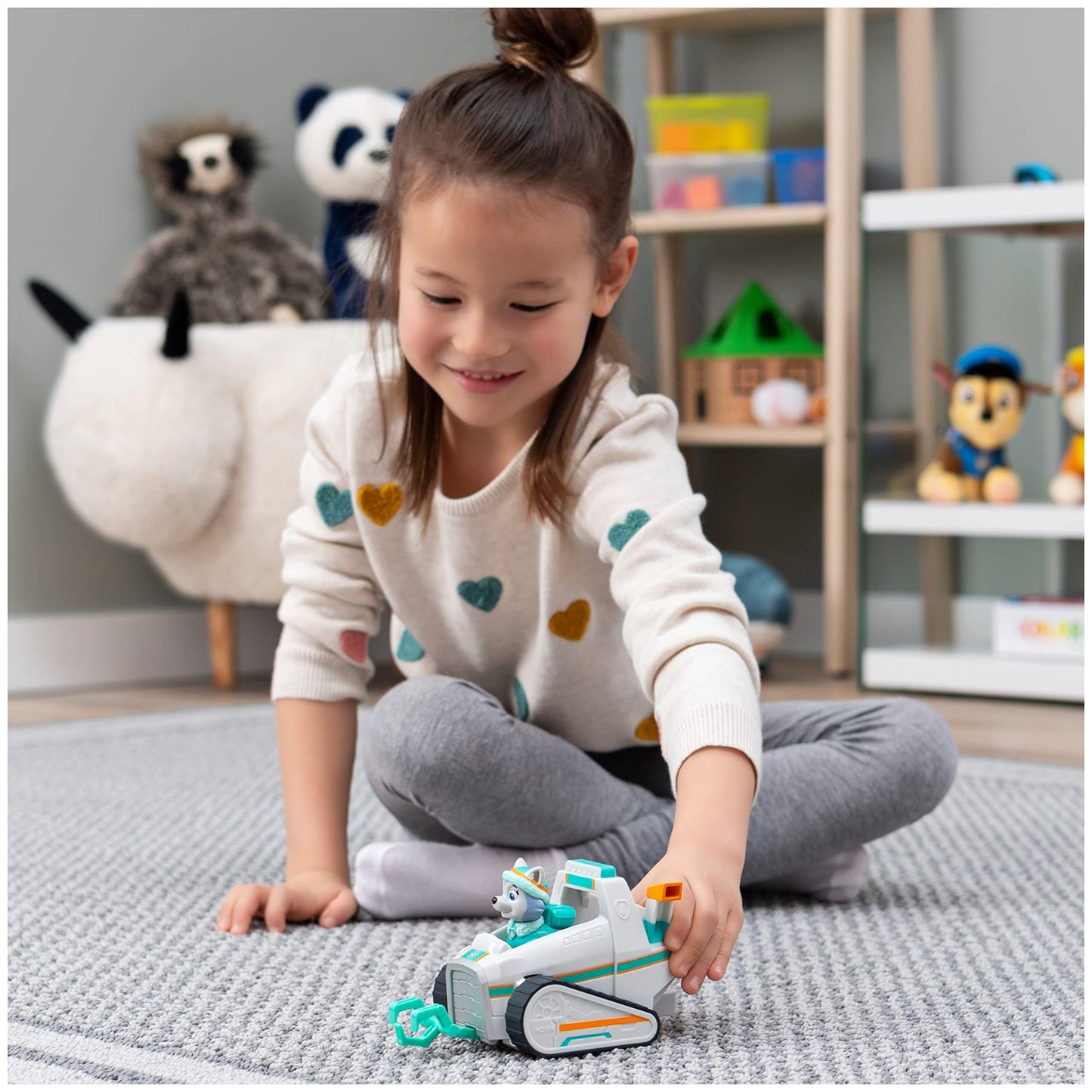 Paw Patrol, Everest’s Snow Plow Vehicle with Collectible Figure, for Kids Aged 3 and Up