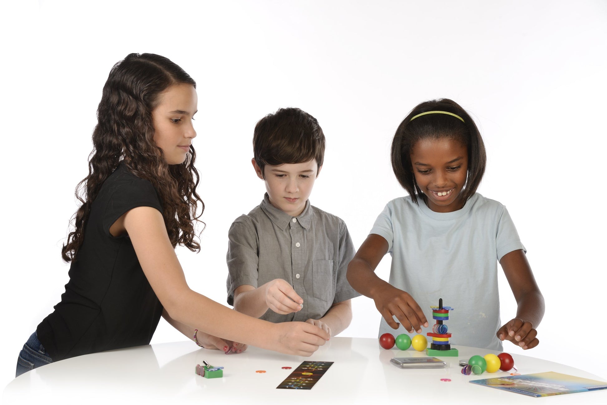 Thames & Kosmos Magnetic Science | 33 STEM Experiments | Ages 8+ | Learn About Earth’s Magnetic Poles | Discover How Invisible Magnetic Fields Work |