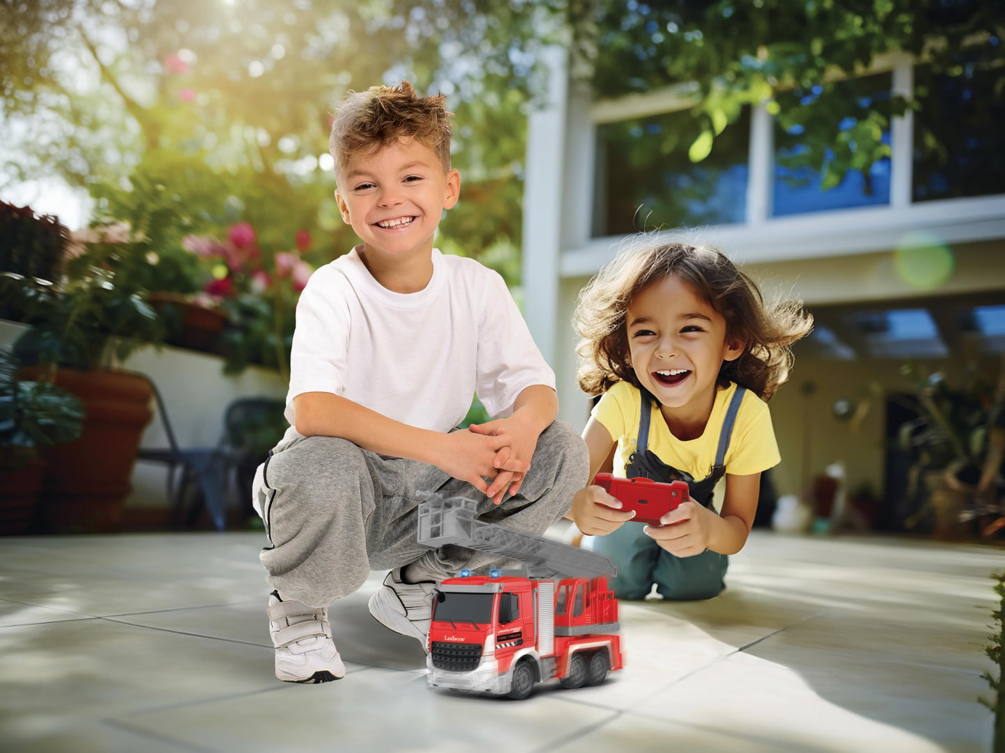 LEXiBOOK, Crosslander RC Fire Truck, RCP20