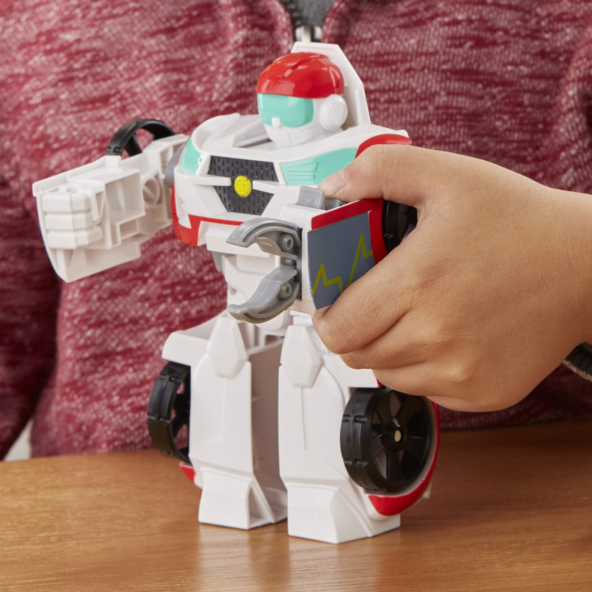 Transformers Playskool Heroes Rescue Bots Academy Medix The Doc-Bot Converting Toy Robot, 6-Inch Collectible Action Figure Toy for Kids Ages 3 and Up