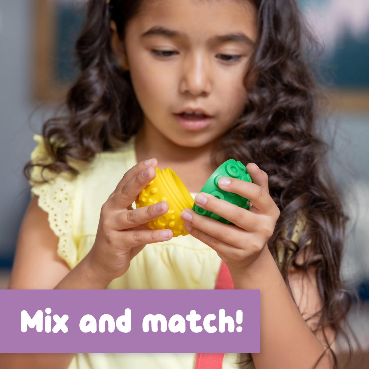 SPARK & WOW Sensory Bin Texture Twists | 4 Hollow, Tactile Balls | Twist Them Apart | Mix and Match Colors and Textures | Sensory Table Tools