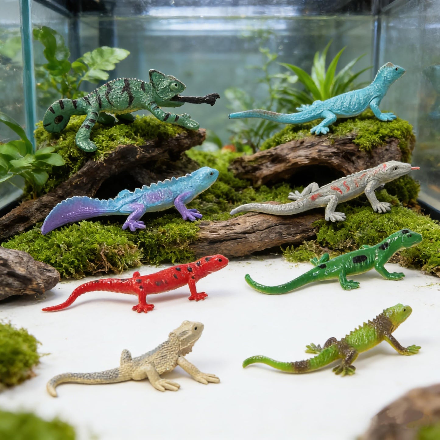 HLDMYYXGS 8PCS Plastic Lizards, Hand-Painted Small Animal Toys for Birthday Party Favors, Goodie Bags, Cake Toppers, School Science Projects, Sensory