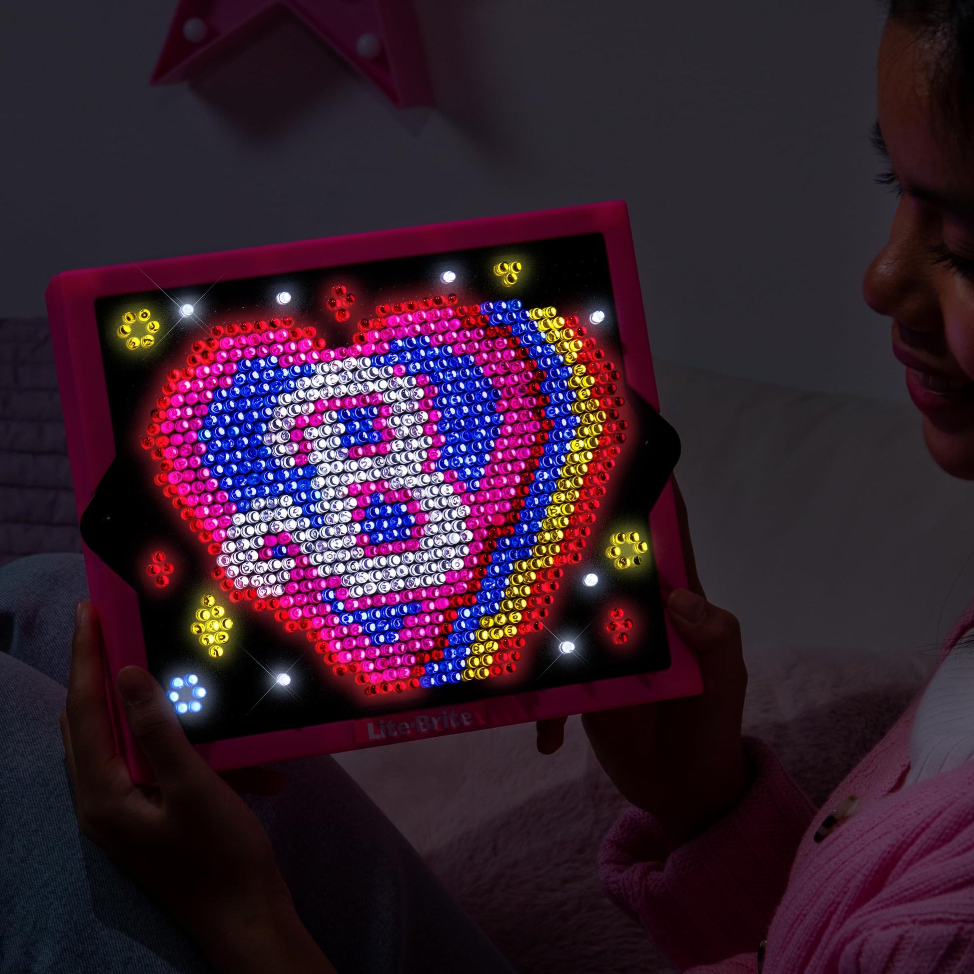 Lite Brite Super Bright HD, Barbie Edition - Creative Retro Light-Up Screen - Educational Play for Children, Enhances Creativity, Gift for Girls