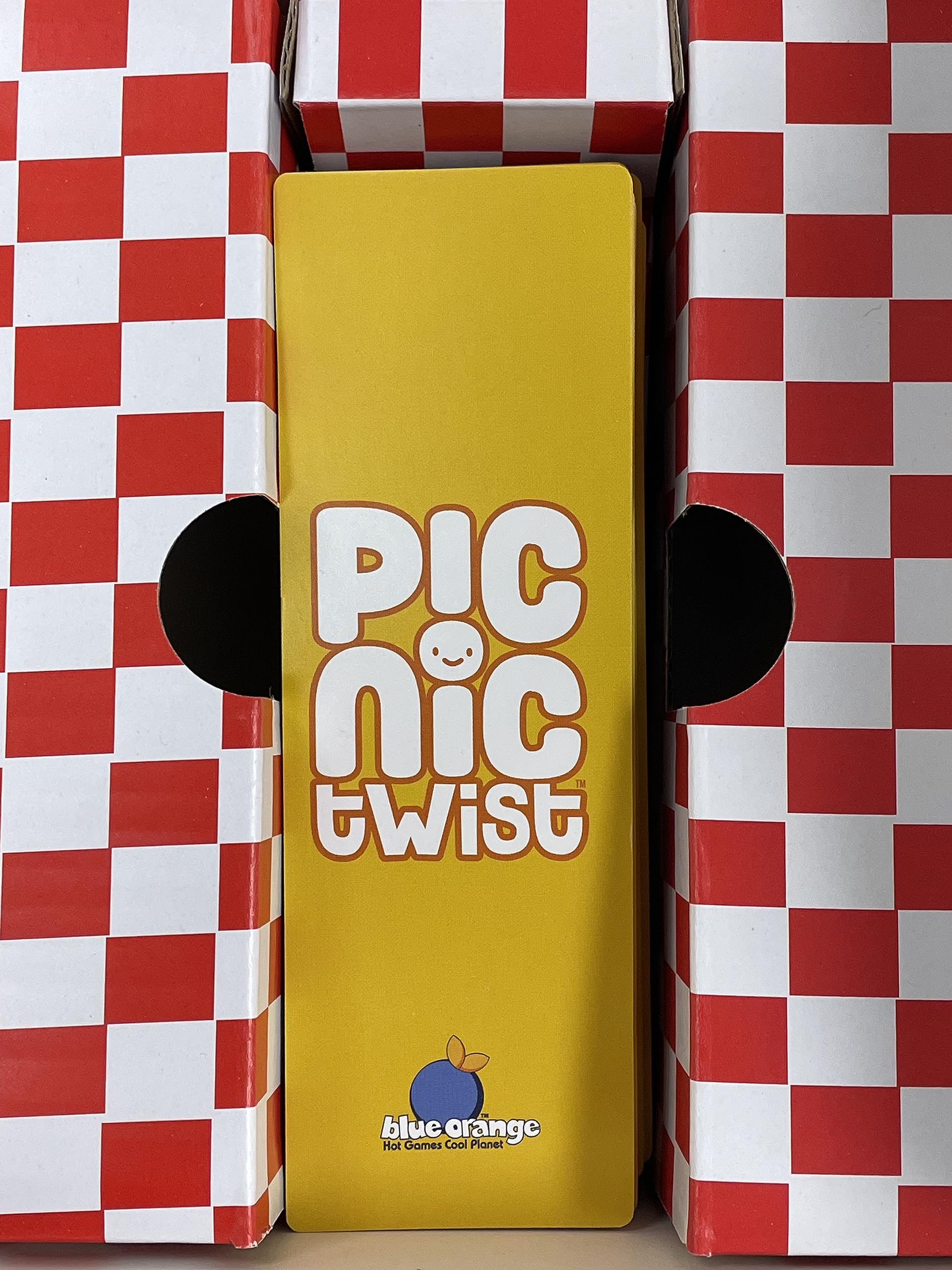 Blue Orange Picnic Twist, Set Collection Card Game in a Picnic Basket, Family or Adult Strategy Game for 1 to 9 Players Games. Recommended for Ages 8