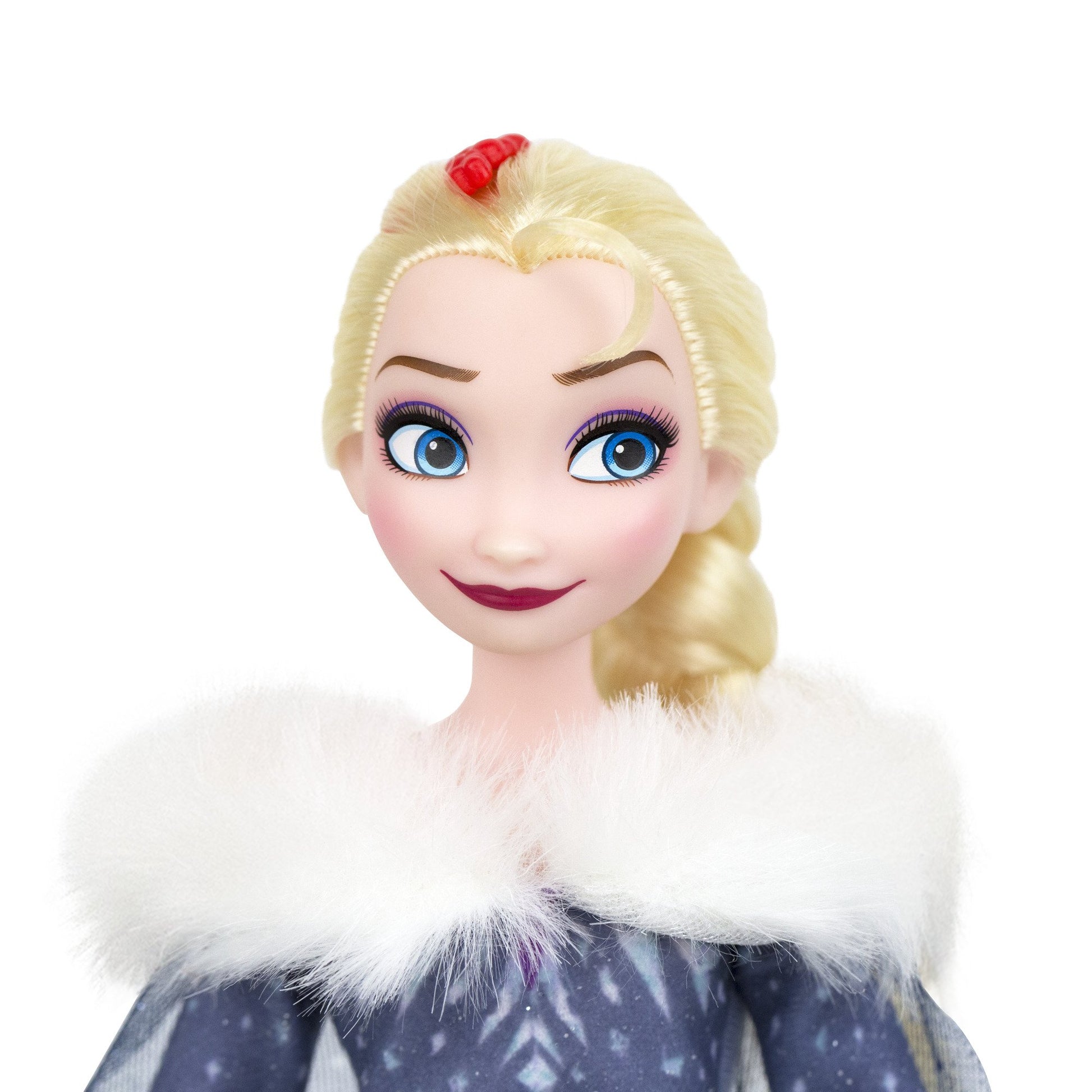 Disney Frozen Elsas Treasured Traditions Fashion Dolls & Accessories