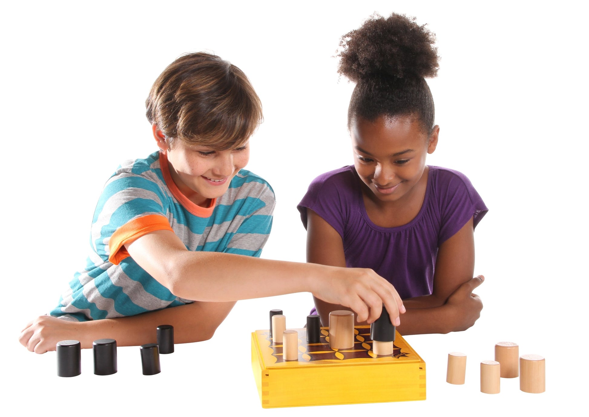 Gobblet! Abstract Strategy Board Game - Award Winning Kids or Adults Original All Wooden Board Game by Blue Orange Games - 2 Players for Ages 7 to 99.