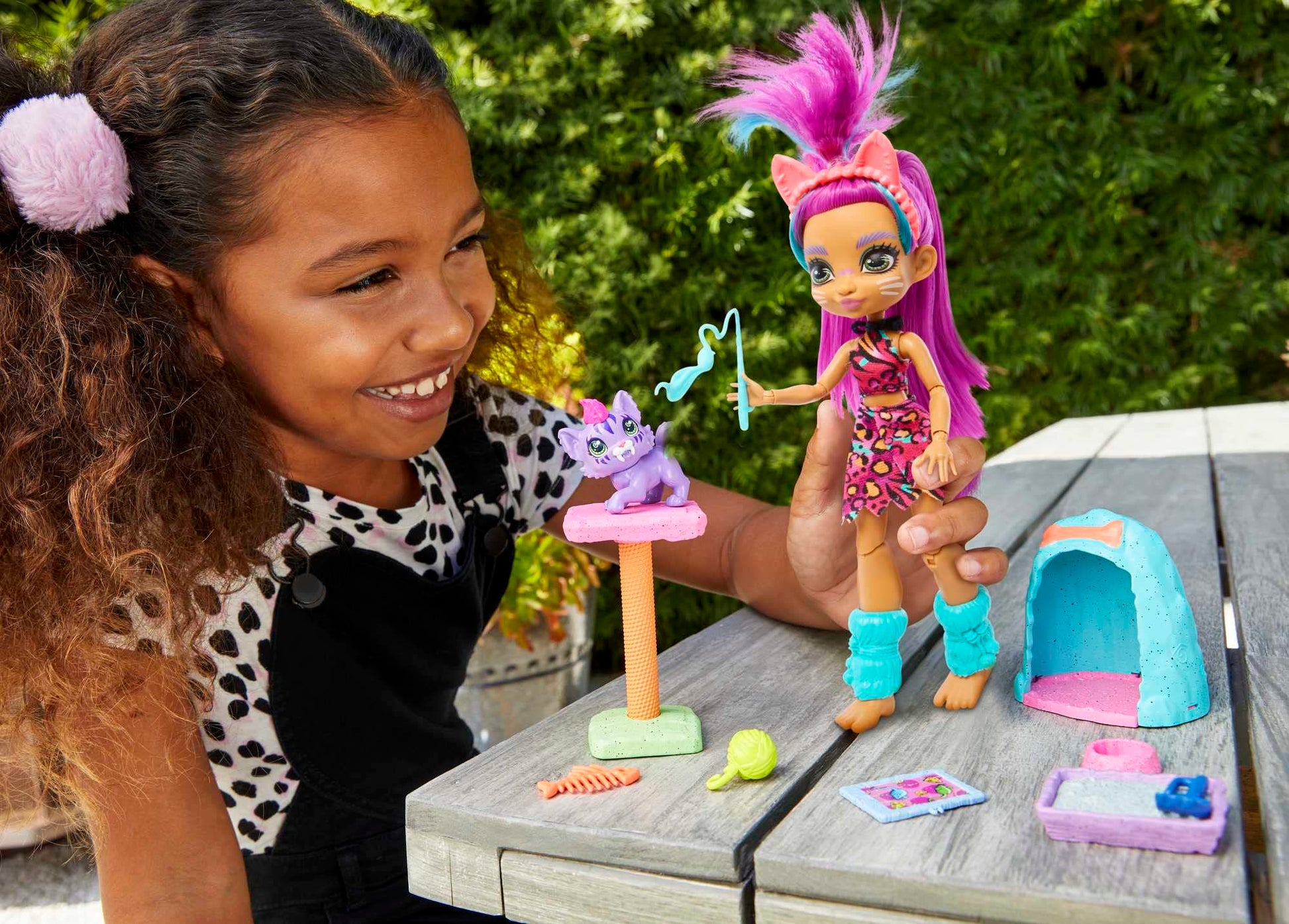 Cave Club Purr-FECT Pet Adventure Playset with Roaralai Doll (8 - 10-inch, Purple Hair), Pet, Cat Condo and Storytelling Pieces, Gift for 4 Year Olds
