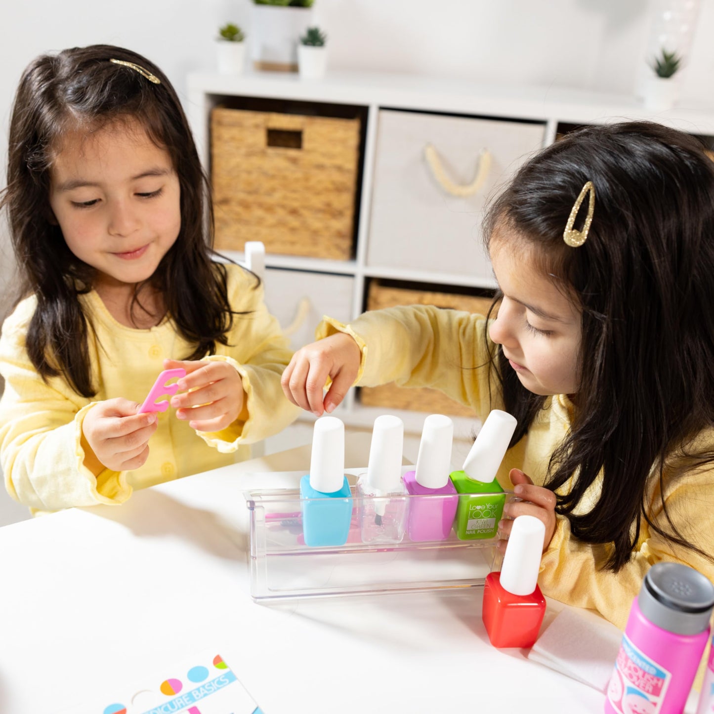 Melissa & Doug Love Your Look Pretend Nail Care Play Set - 20 Pieces for Mess-Free Play Mani-Pedis (Does NOT Contain Real Cosmetics), Pink
