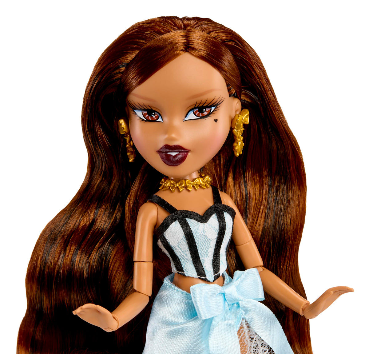 Bratz Stylin’ Birthdayz Yasmin Fashion Doll with Customizable T-Shirt for You and Accessories