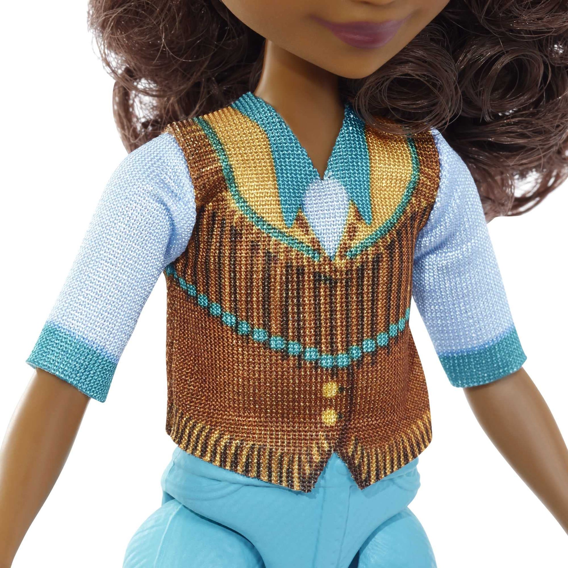 Mattel Spirit Untamed Doll & Toy Horse Set, 7-inch Pru Small Doll with 7 Movable Joints, Chica Linda (8-inch) with Soft Mane & Tail & Accessories