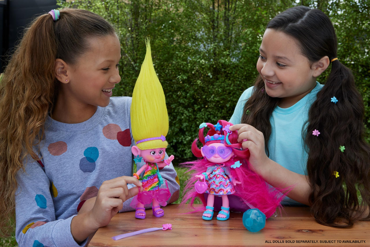 Mattel DreamWorks Trolls Band Together Fashion Doll & 10+ Accessories, Hairsational Reveals Queen Poppy with Transforming Hair Piece