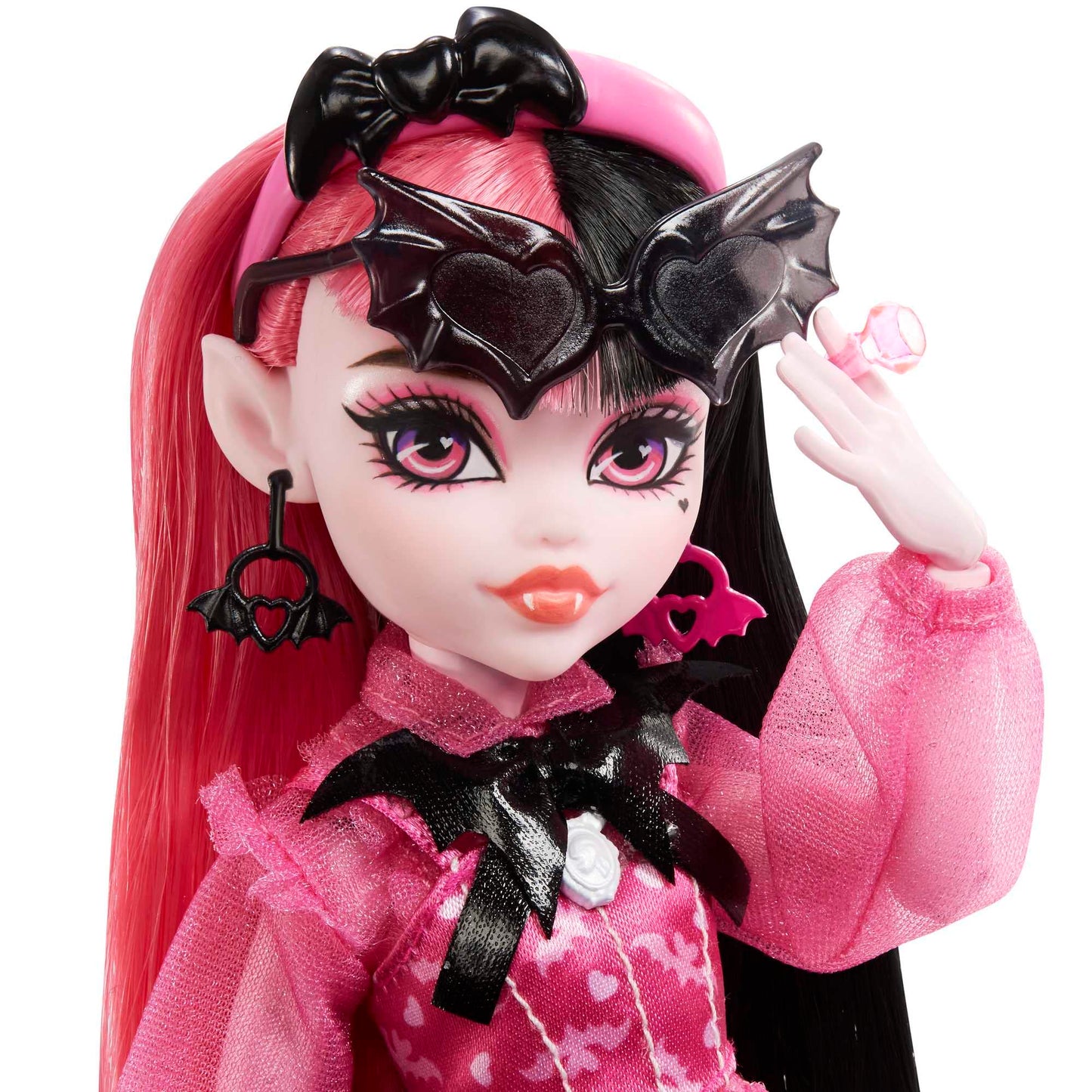 Monster High Doll, Draculaura with Pink & Black Hair in Signature Look with Fashion Accessories & Pet Bat Count Fabulous