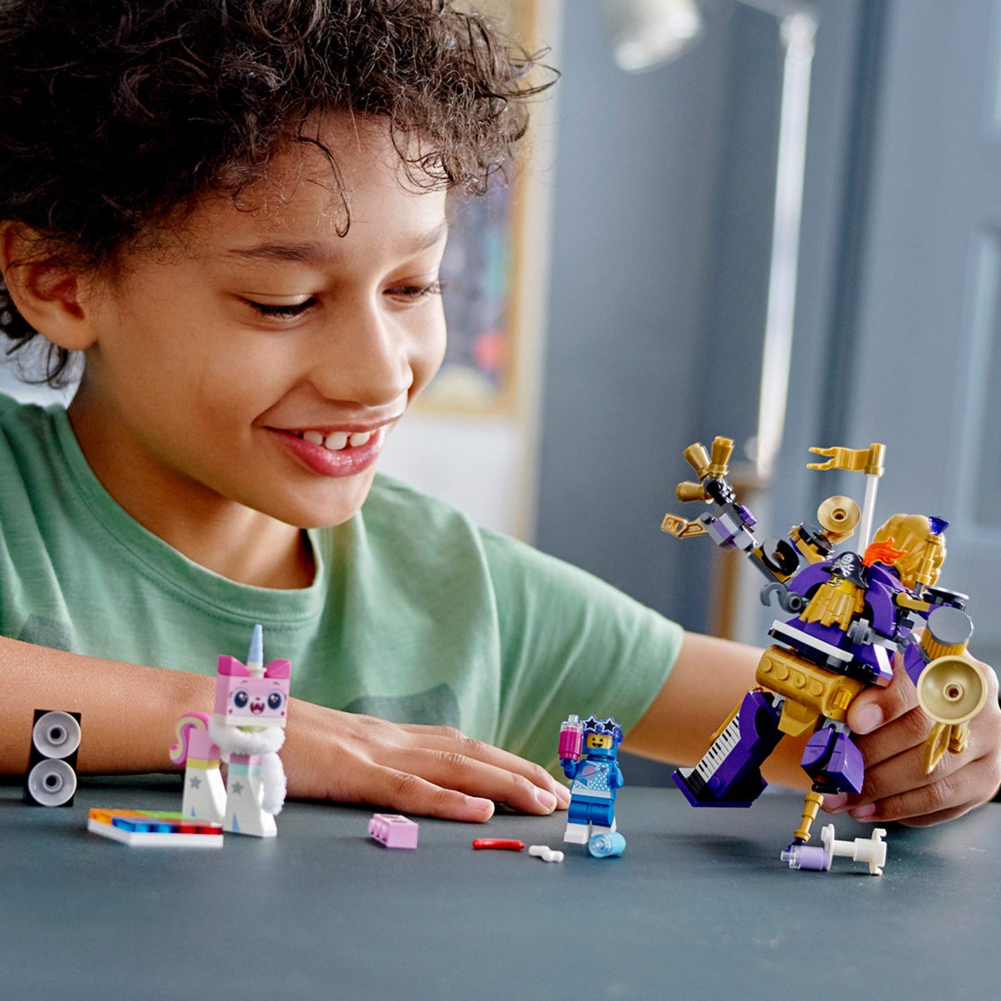 LEGO The Movie 2 Systar Party Crew 70848 Building Kit (196 Pieces)
