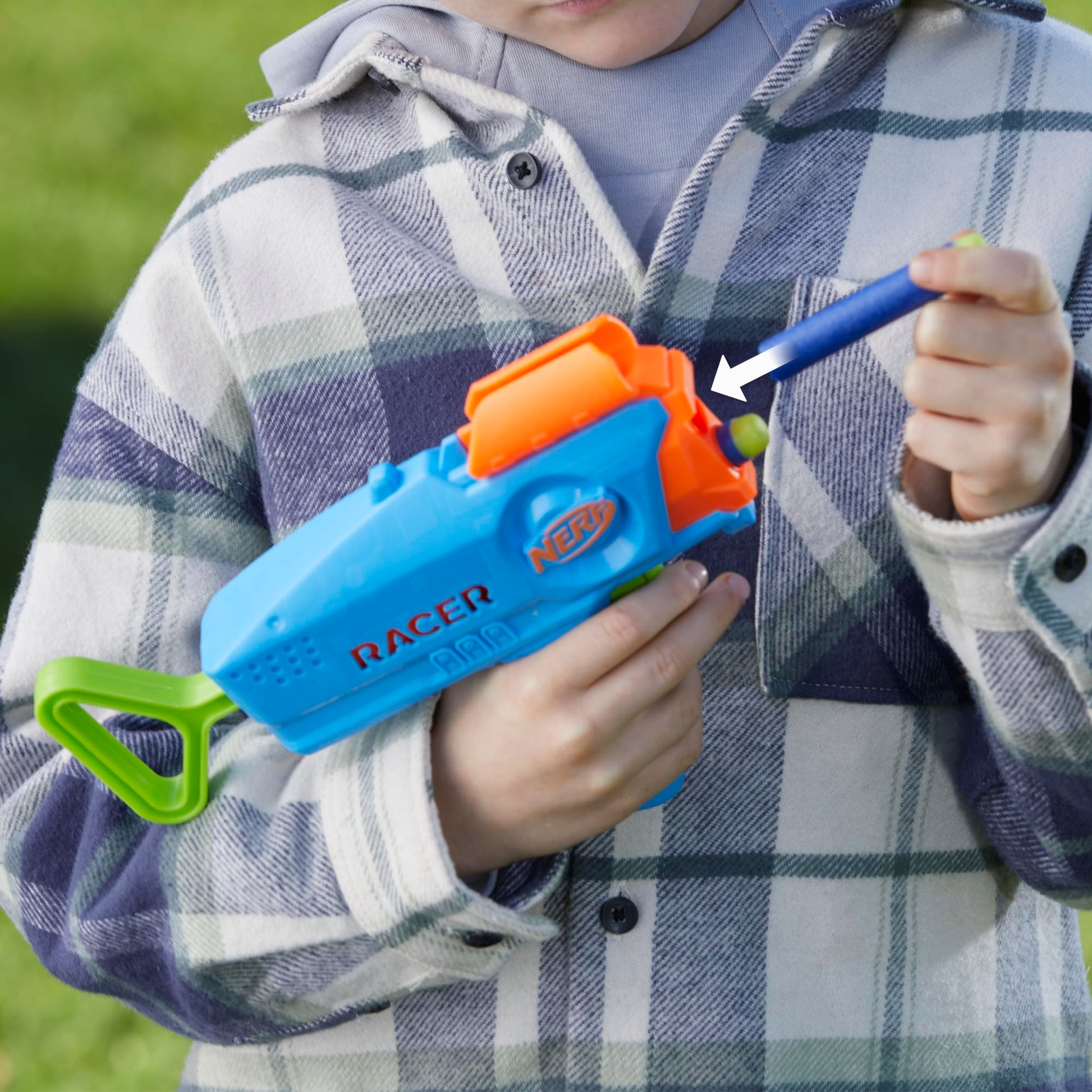 NERF Elite Junior Racer Easy Play Dart Blaster, 4 Nerf Elite Darts, Nerf Blaster Outdoor Toys, for Kids, Ages 6+
