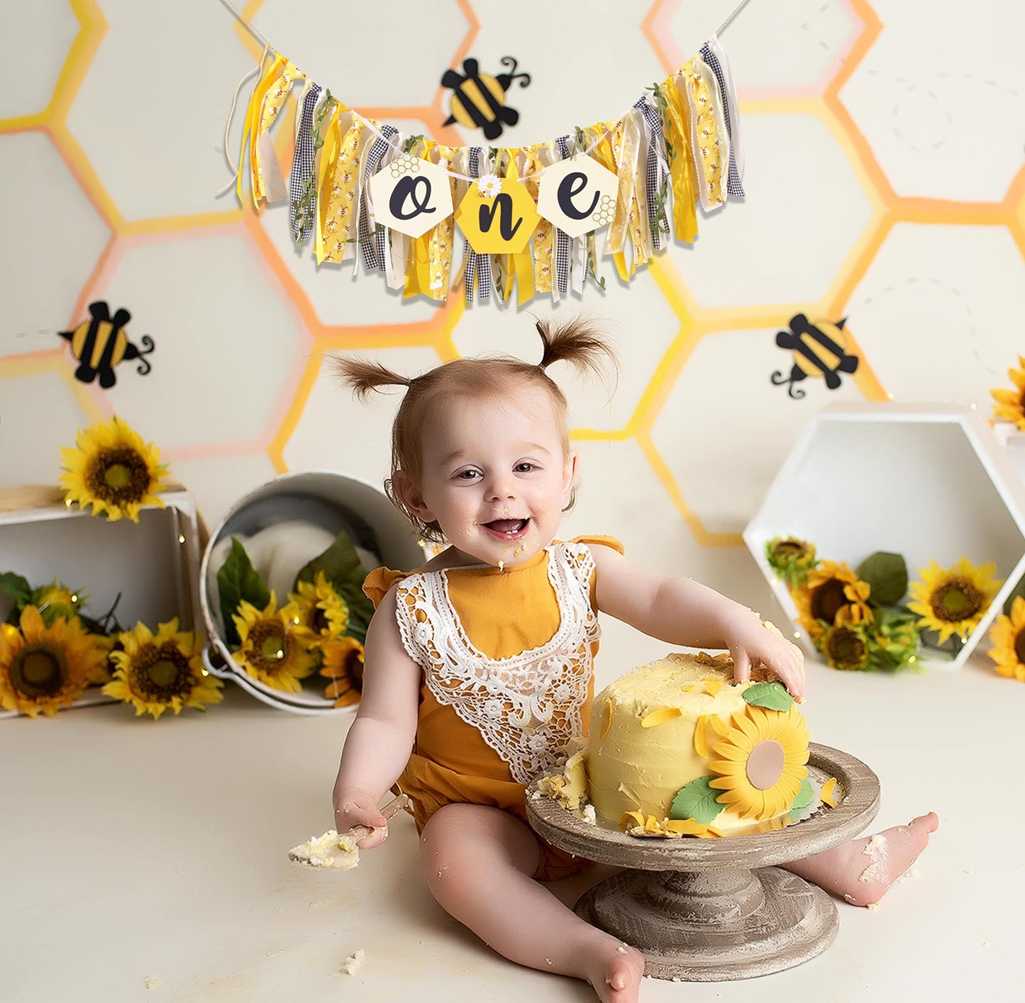 Bee Theme High Chair Banner - Happy 1st Bee Day Birthday Banner, First Birthday Decoration for Boys and Girls, Bumble Be e Themed Bday Party