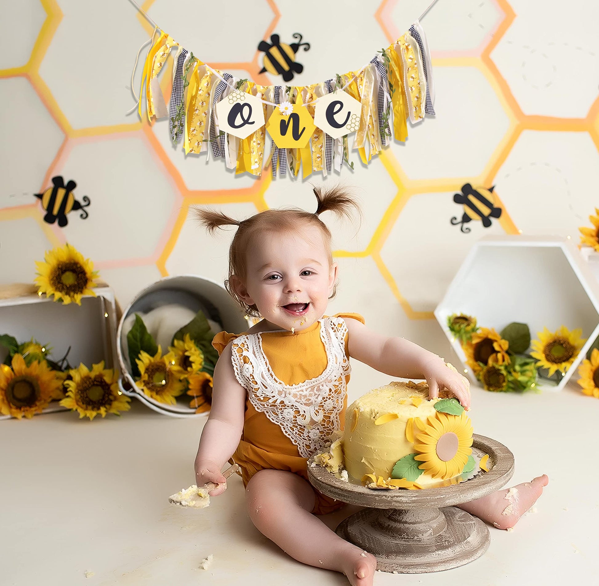 Bee Theme High Chair Banner - Happy 1st Bee Day Birthday Banner, First Birthday Decoration for Boys and Girls, Bumble Be e Themed Bday Party
