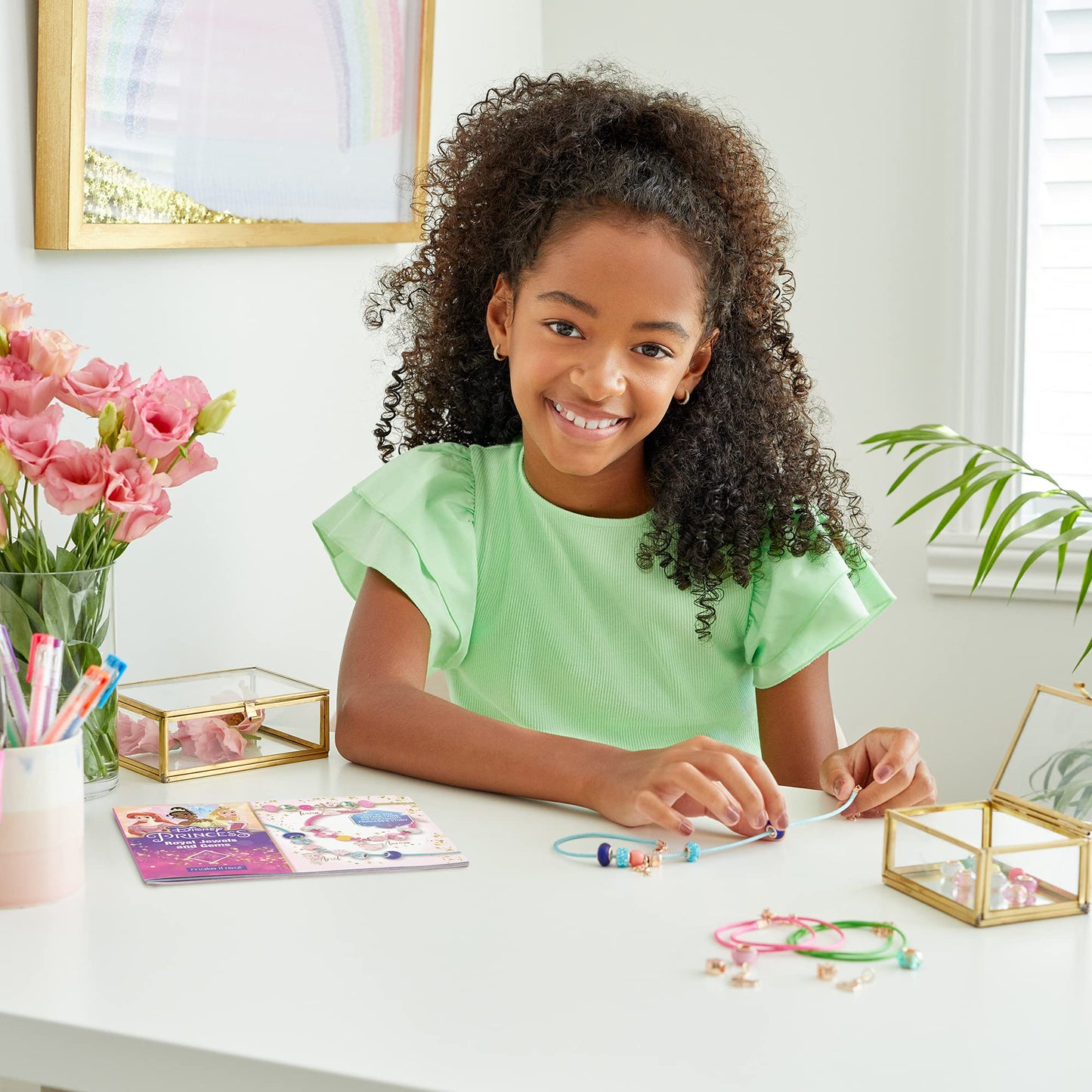 Make It Real - Ultimate Princess Royal Jewels and Gems - DIY Charm Bracelet Making Kit with Disney Princess Charms - Arts & Crafts Bead Kit for Girls
