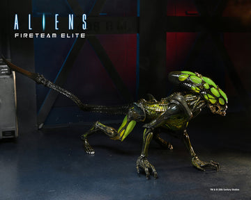 NECA - Aliens Fireteam Elite Burster Alien 7" Scale Action Figure