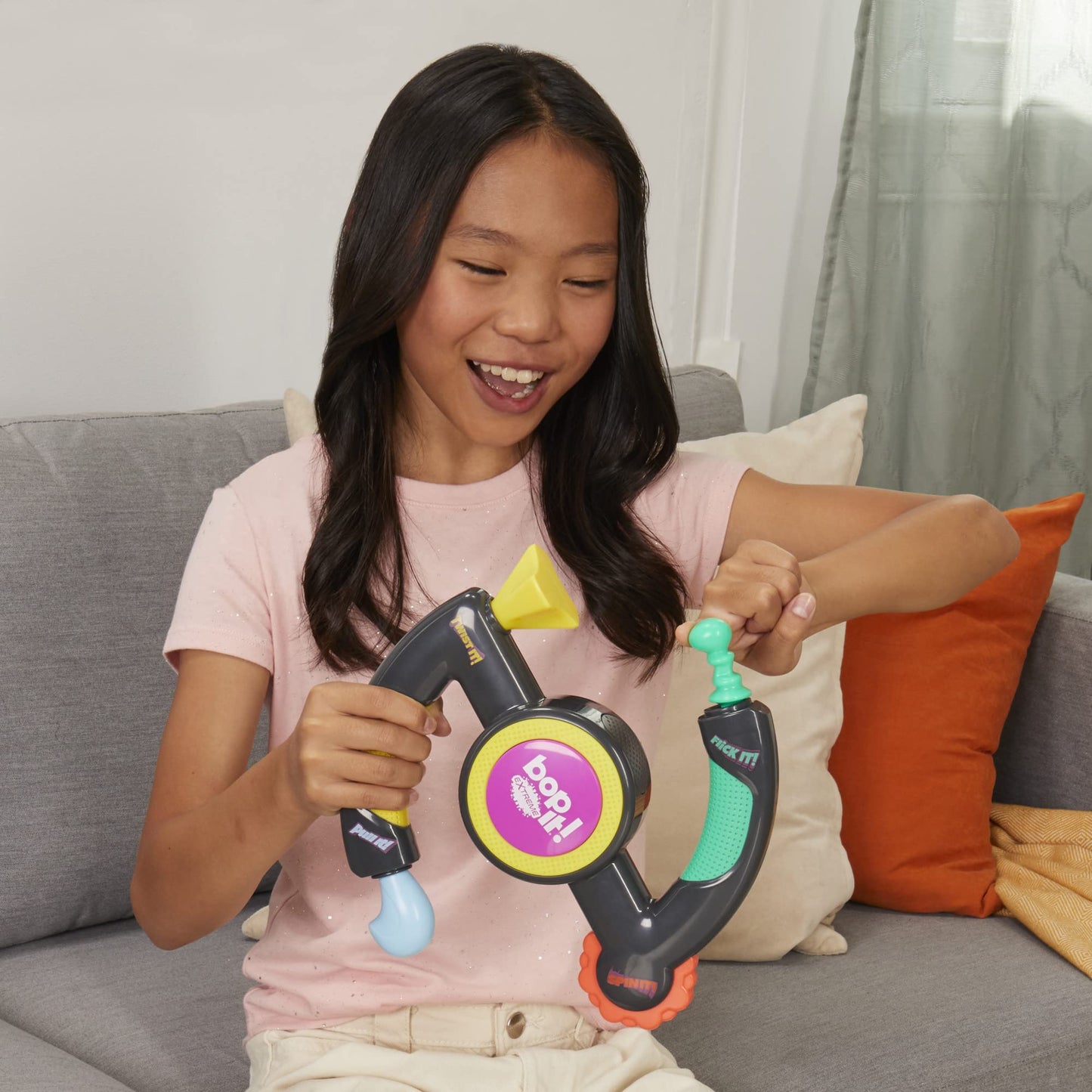 Hasbro Gaming Bop It Extreme Electronic Game for 1 or More Players, Fun Party Interactive Game for Kids Ages 8+, 4 Modes Including One-On-One Mode