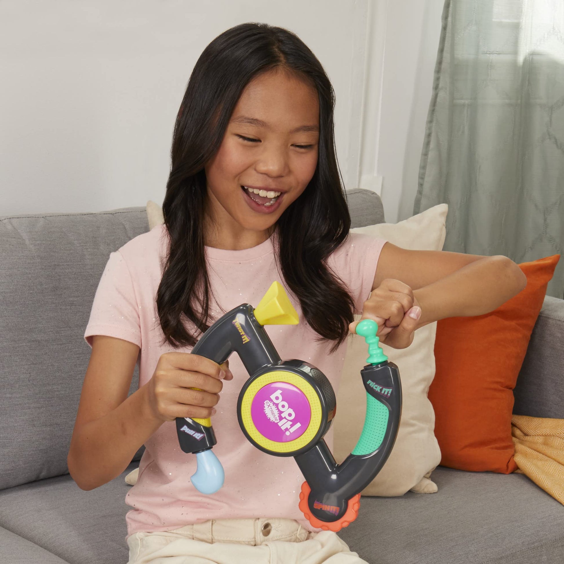 Hasbro Gaming Bop It Extreme Electronic Game for 1 or More Players, Fun Party Interactive Game for Kids Ages 8+, 4 Modes Including One-On-One Mode