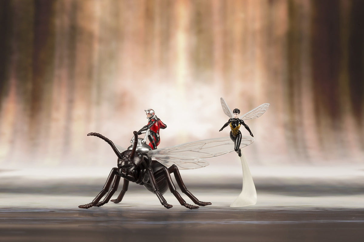 Kotobukiya Marvel: Avengers Astonishing Antman & Wasp Statue