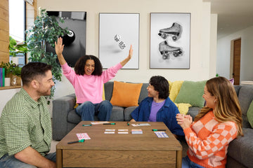 Mattel Games Odd Logic Family Party Game for Tweens, Teens, Grown-ups, Game Night Fun & Parties for 3-6 Players Ages 10+ Make it Make Sense