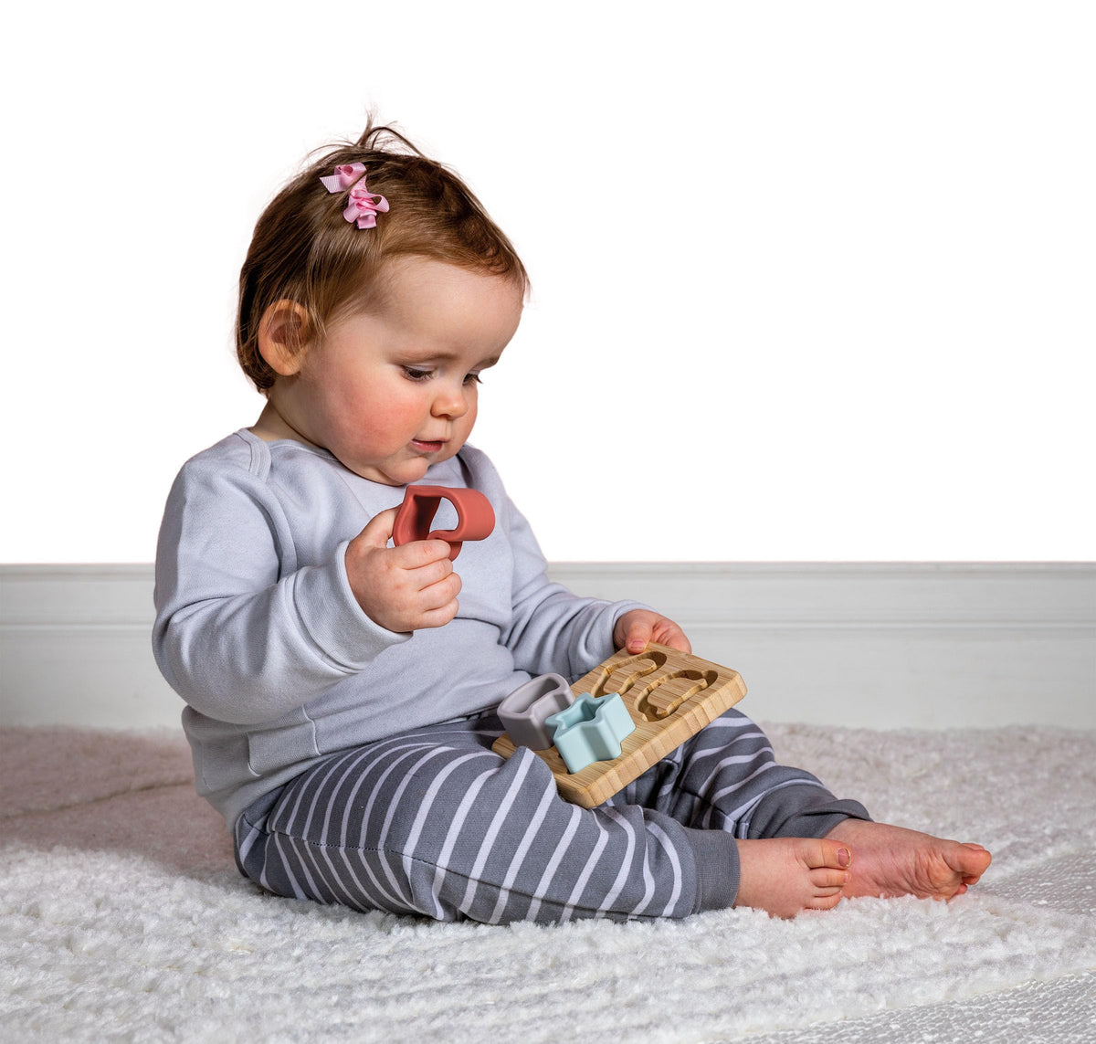 Mary Meyer Baby and Toddler Toys Simply Silicone Sorting Puzzle with Bamboo Base for 12+ Months Old Preschool Gifts, 4 x 4-Inches, Animal, Star, Heart