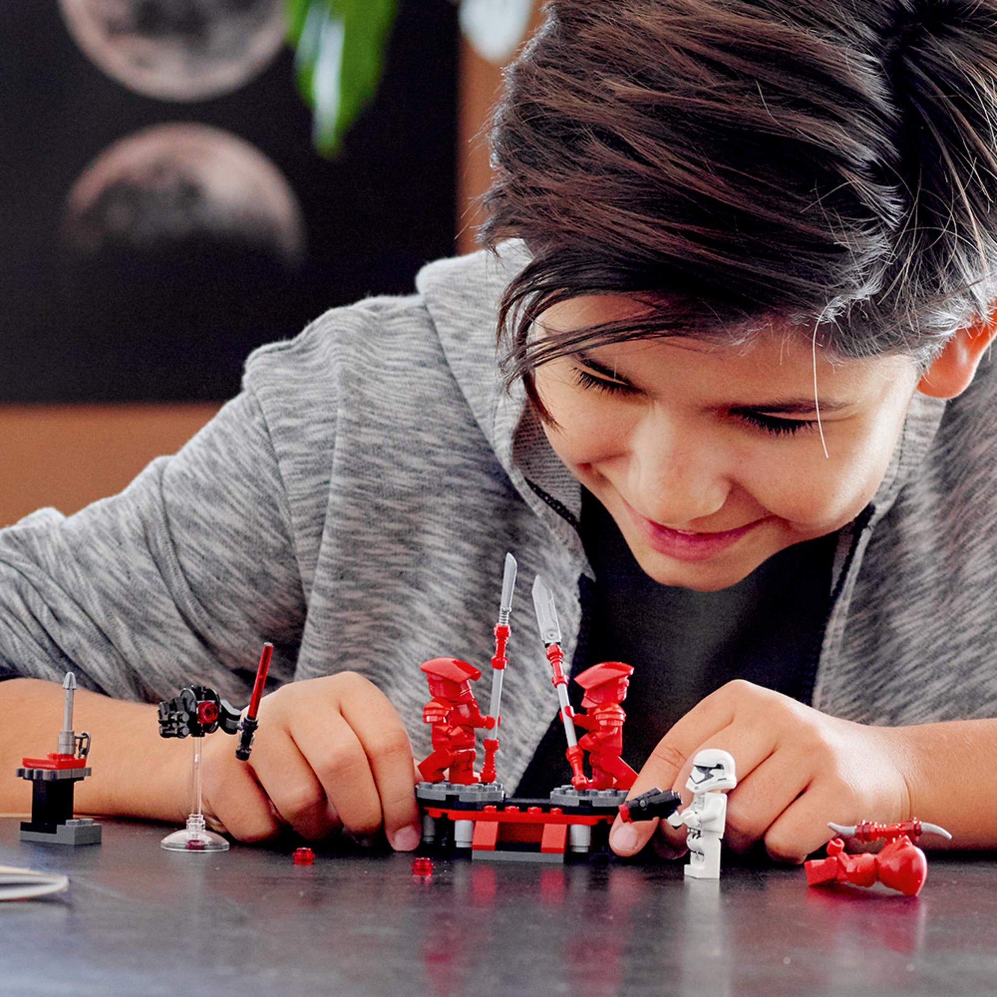 LEGO Star Wars: The Last Jedi Elite Praetorian Guard Battle Pack 75225 Building Kit (109 Pieces)