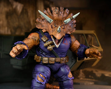 NECA - TMNT: Mirage Comics - 7” Scale Action Figure - Deluxe Zog