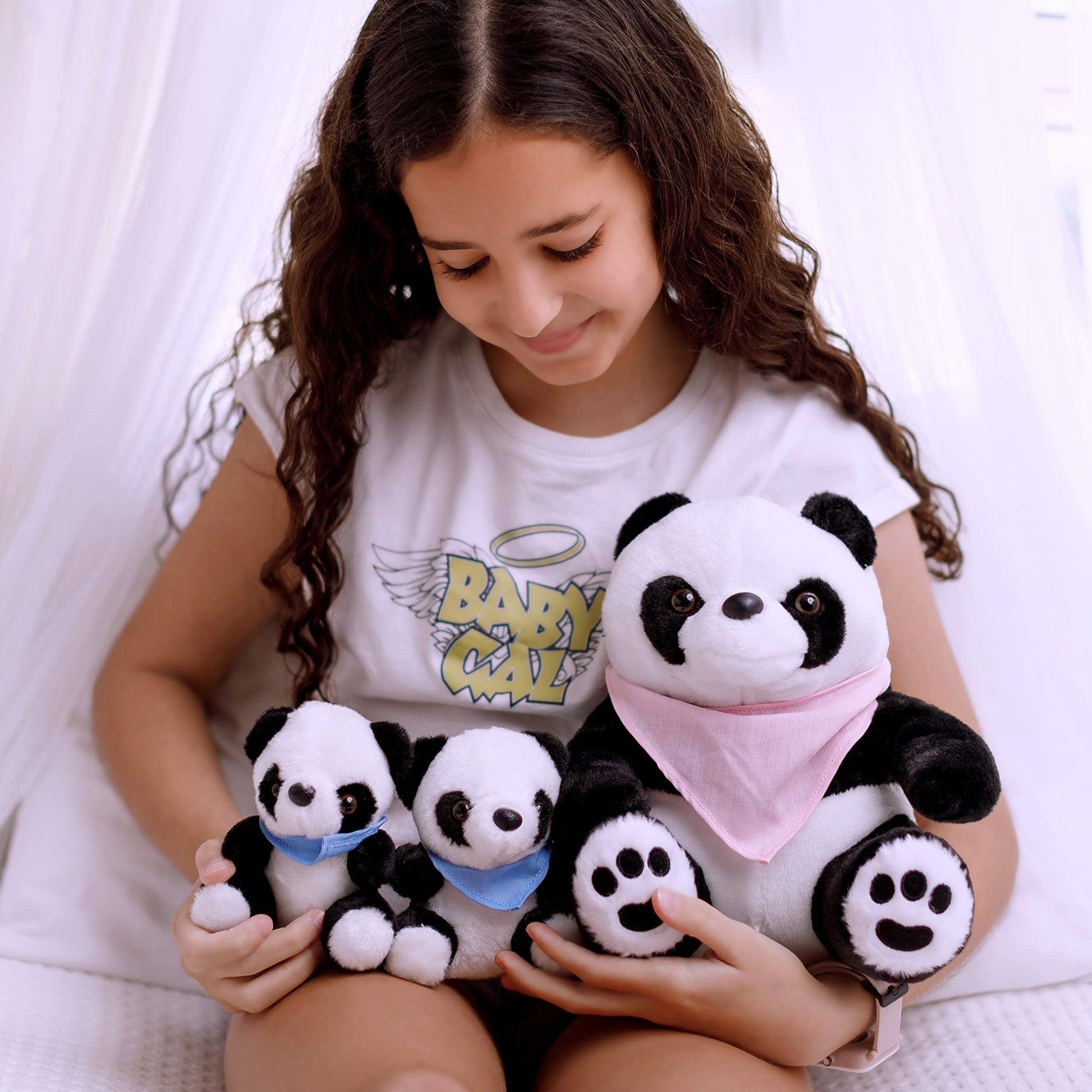 Perfectto Design Panda Stuffed Animal Bear Plush Toy for Girls 5 PCS Set - Mommy, 2 Babies, Bag, Blanket stuffies 3 4 5 Year Old Girl, Little Girls
