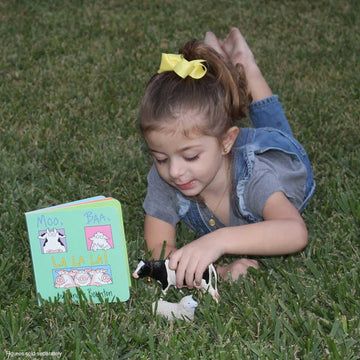 Safari Ltd. Holstein Cow Figurine - Detailed 5" Plastic Model Figure - Fun Educational Play Toy for Boys, Girls & Kids Ages 3+