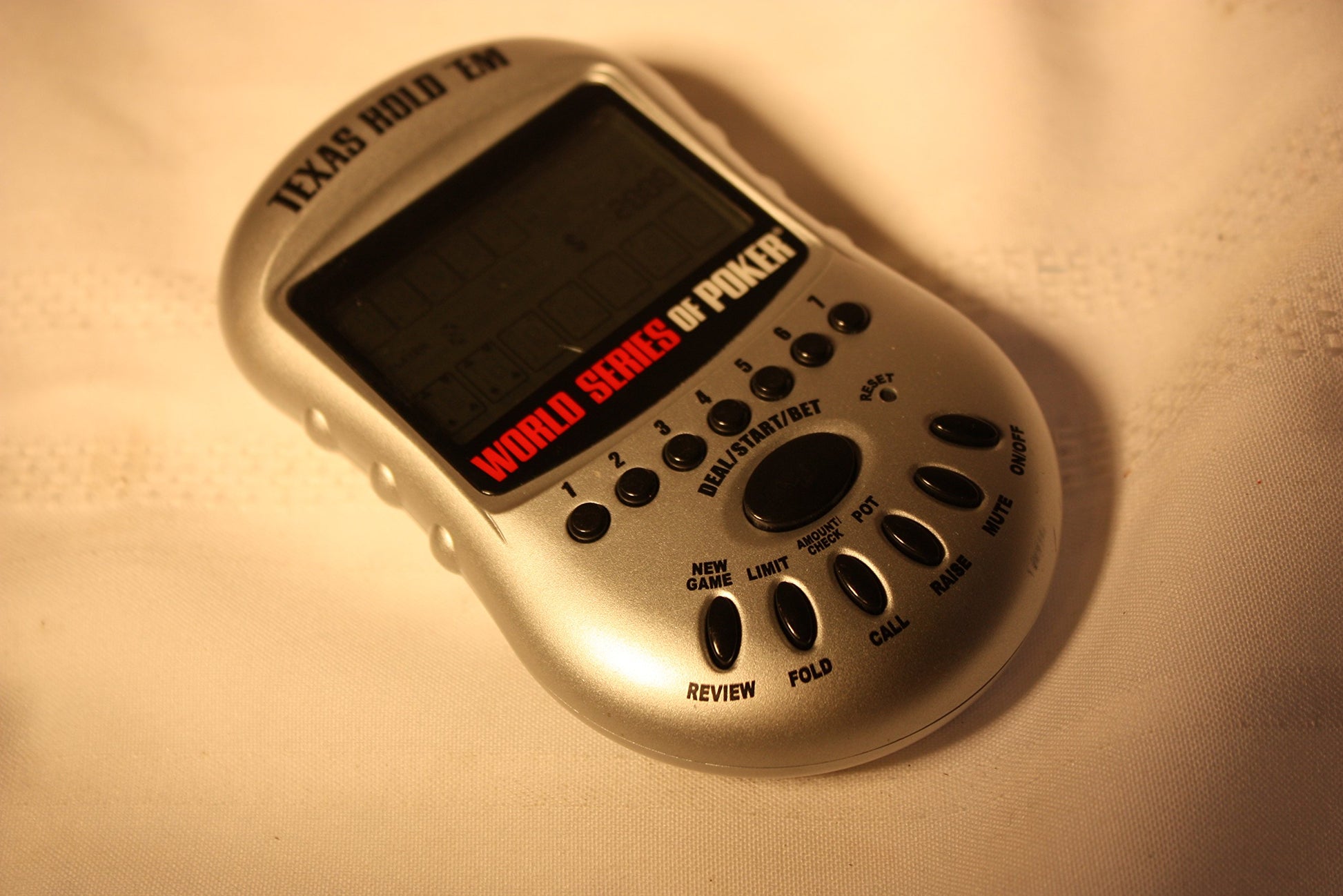 World Series of Poker Texas Holdem Handheld Video Game (399)