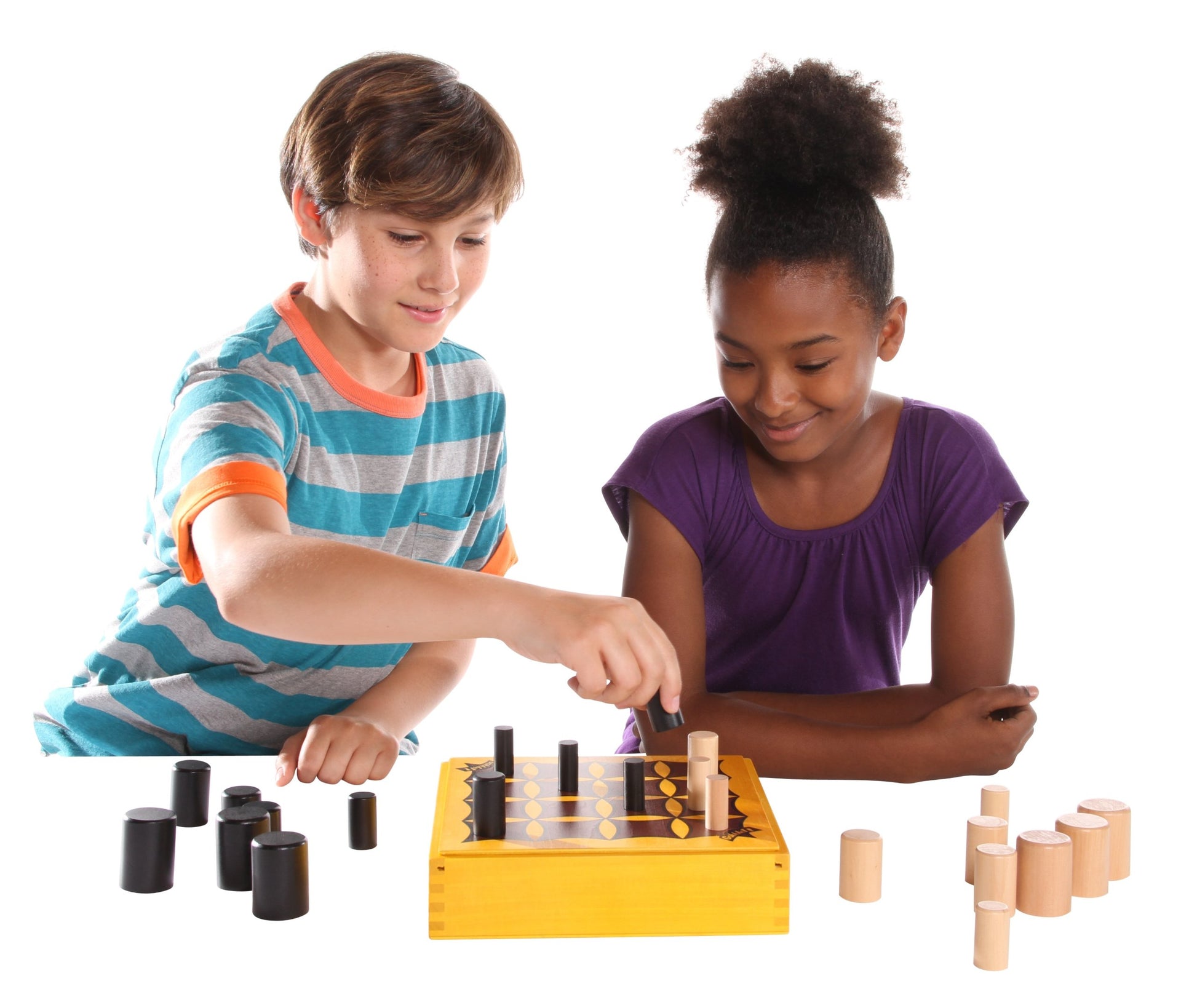 Gobblet! Abstract Strategy Board Game - Award Winning Kids or Adults Original All Wooden Board Game by Blue Orange Games - 2 Players for Ages 7 to 99.