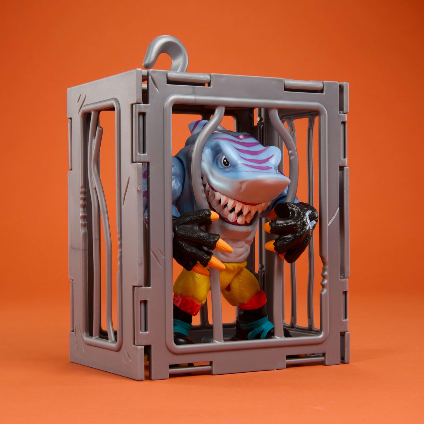 Mattel Street Sharks Action Figure with Bite & Skate Motion, Skreek Collectible Toy Inspired by 90s TV Half-Man Half-Shark Hero, 6-Inch
