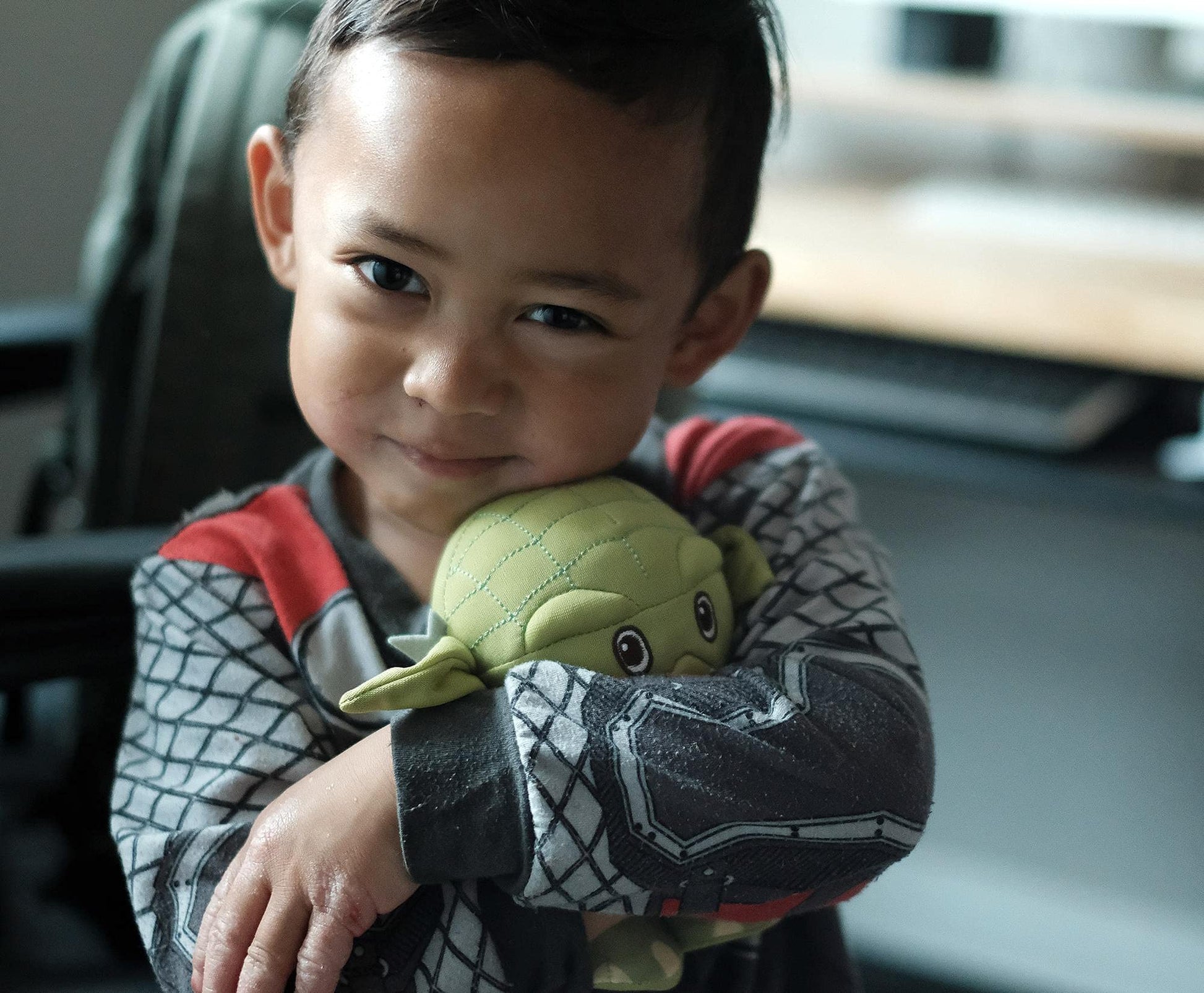 Star Wars Jedi Master Yoda Stylized Plush Character and Collectible Metal Enamel Pin | Plush Doll Measures 7 Inches Tall
