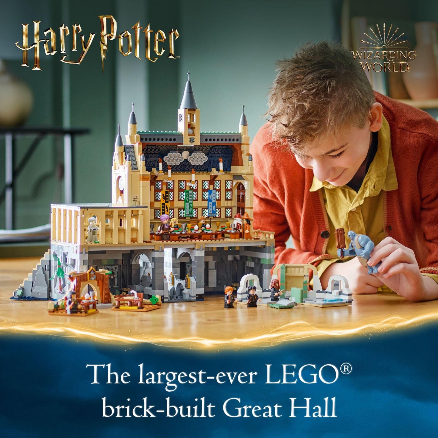 LEGO Harry Potter Hogwarts Castle: The Great Hall, Castle Toy Playset with 11 Minifigures, Harry Potter Collectible, Magical Gift for Boys, Girls or