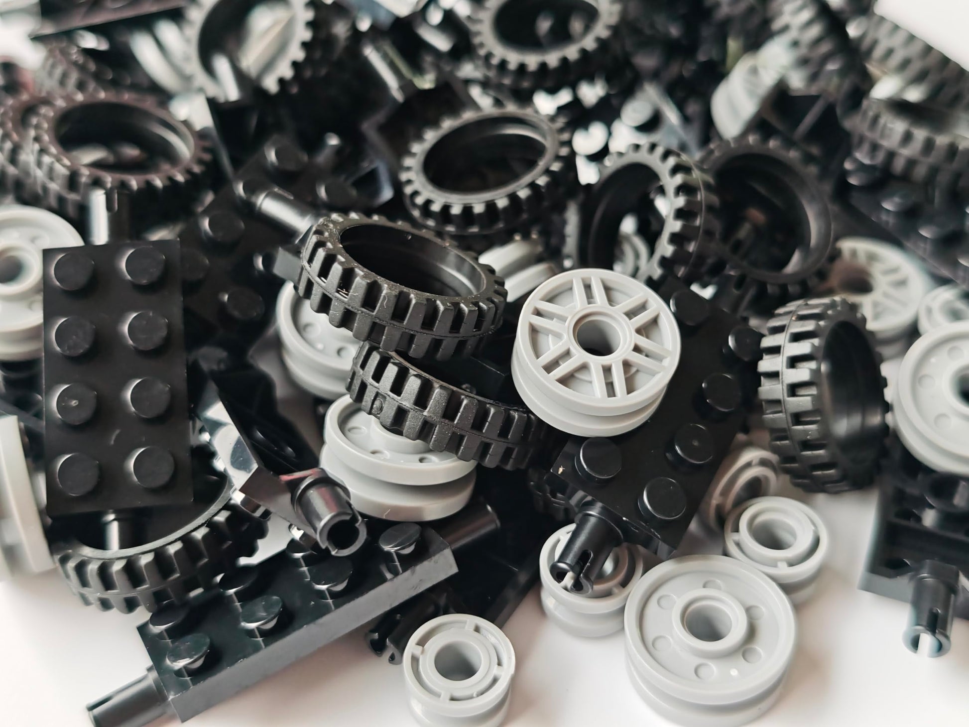 City Car Wheels Tires Axles Kits Set, 70pcs Vehicle Truck Parts Classic Pieces Accessories, Bulk Bricks Sets Construction Toys, Compatible with Lego