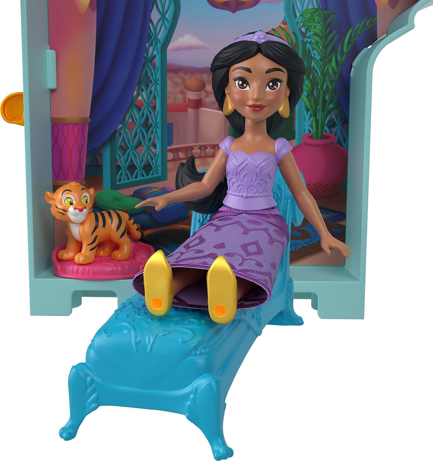 Mattel Disney Princess Toys, Jasmine Doll House Stackable Castle with 1 Small Doll, 2 Character Friends & 7 Accessories, Inspired by the Movie Aladdin