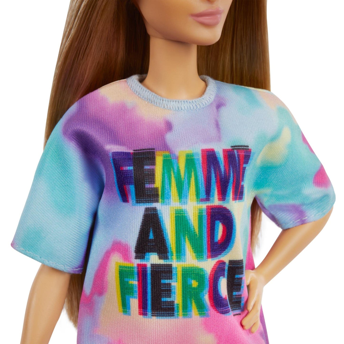 Barbie Fashionistas Doll, Petite, with Light Brown Hair Wearing Tie-Dye T-Shirt Dress, White Shoes & Visor, Toy for Kids 3 to 8 Years Old