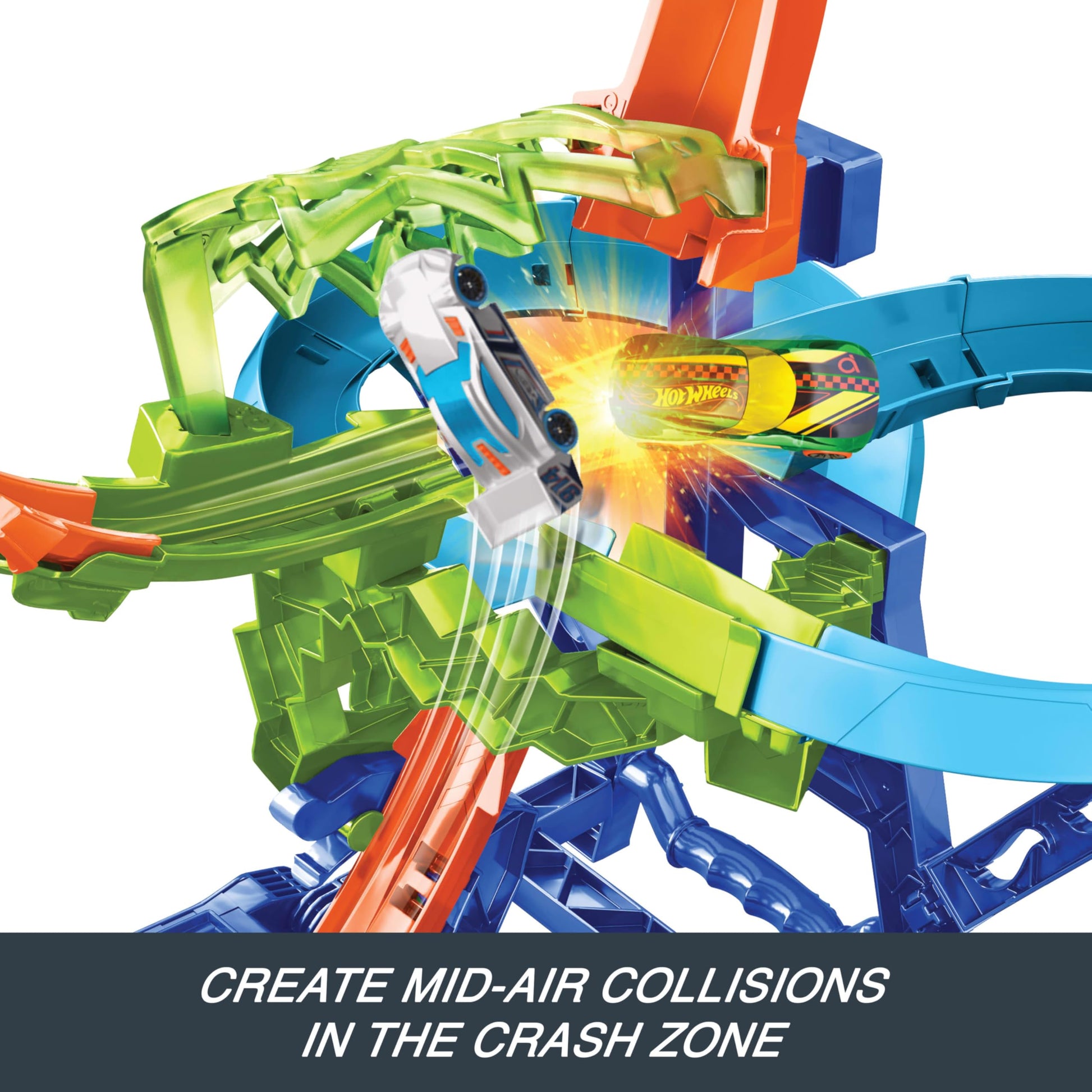 Hot Wheels Stunt Track Mid-Air Crash & 1:64 Scale Die-Cast Toy Car