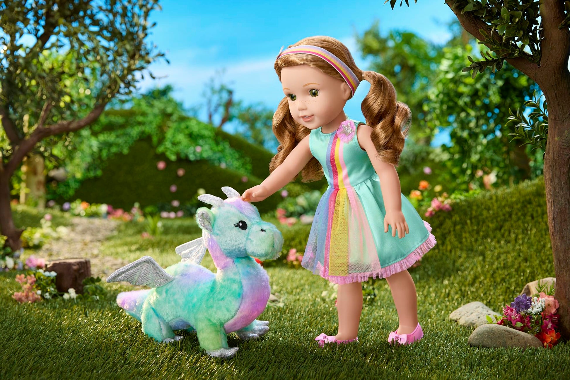 American Girl WellieWishers 14.5-inch Willa Doll Playset with Crisella the Dragon, Doll Dress and Accessories, and Storybook, for Ages 4+ (Amazon