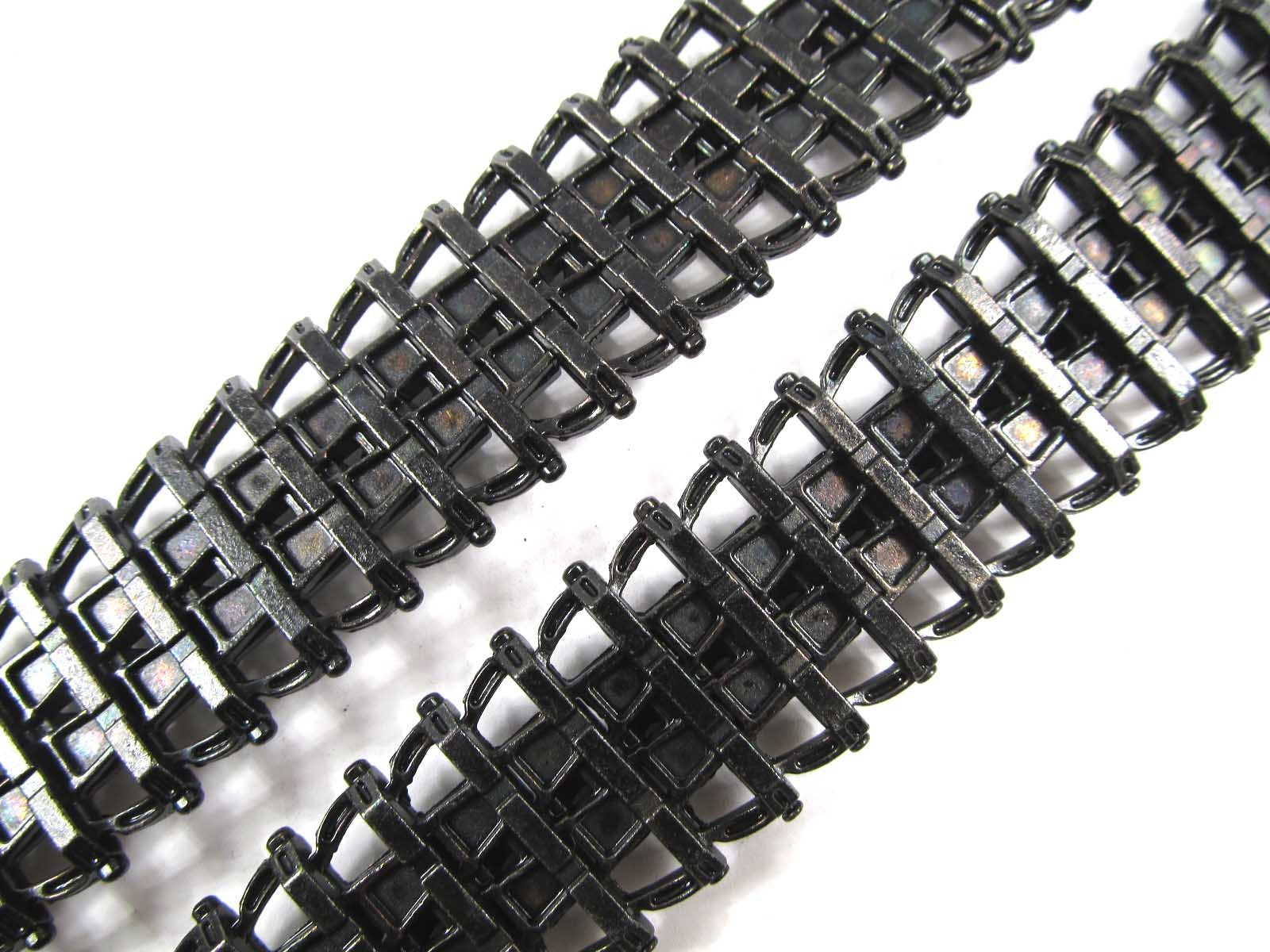Mato Metal Upgraded Tracks Sprockets with Caps Idler Wheels with Bearings Set for HL3848/49/68-1 Panzer III/IIIH Stug III Tank