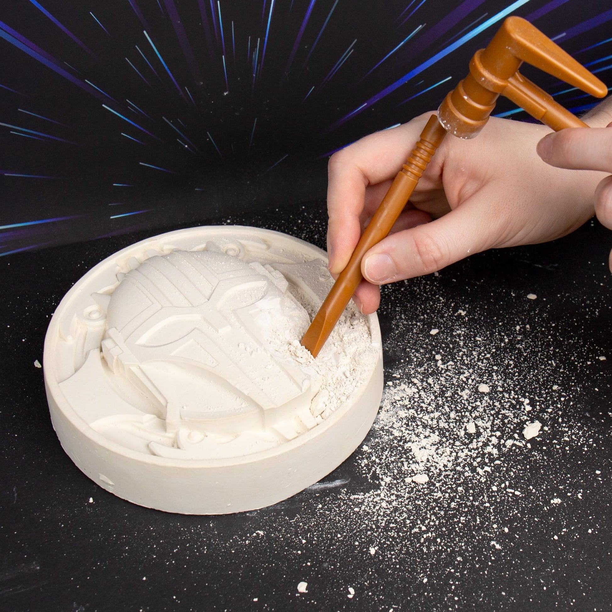 STAR WARS The Armorer Gemstone Dig, Reveal 8 Real Gemstones Inside The Armorer's Helmet, Including Amethyst, Quartz, Red Agate, Toys, Science Kits for