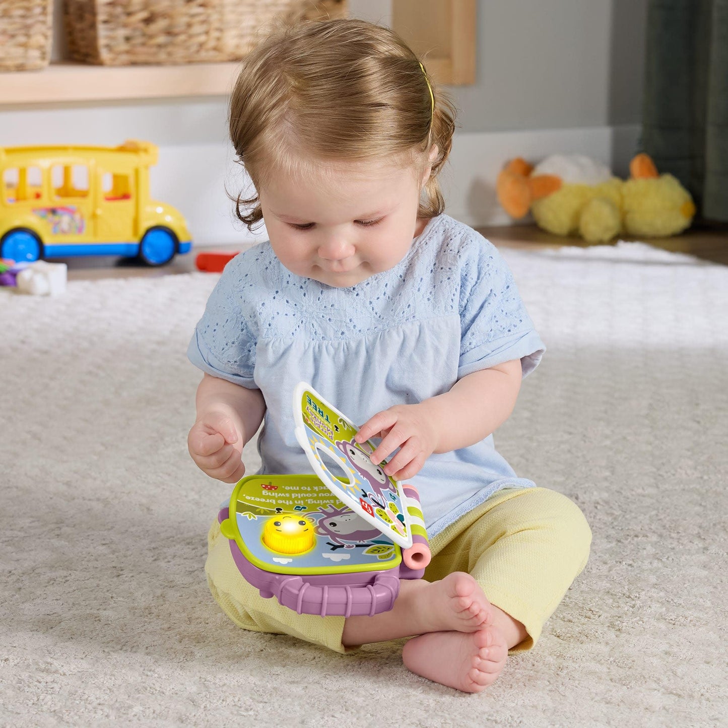 Fisher-Price JFN05 Interactive Book with Sound and Light Effects for Babies from 6 Months, French Version