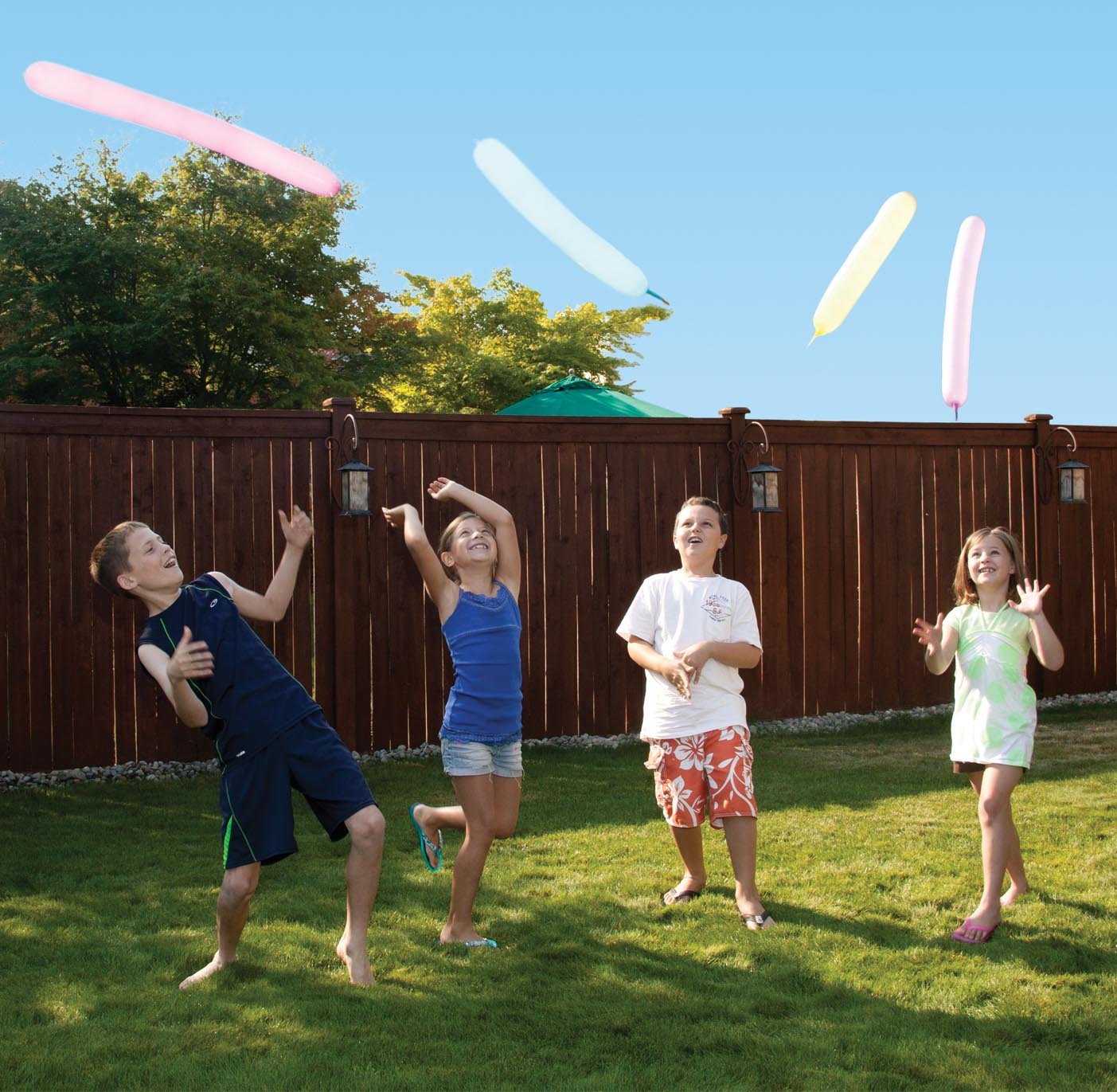 Toysmith Neato Rocket Balloons Outdoor Party Toy, Multicolor, 40 Count