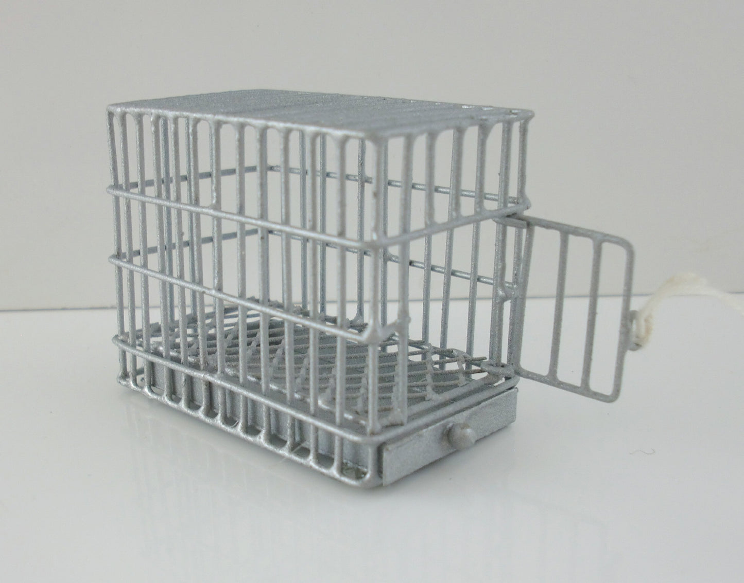 Dollhouse Miniature 1:12 Scale Small Galvanized DOG Cage Eiwf307